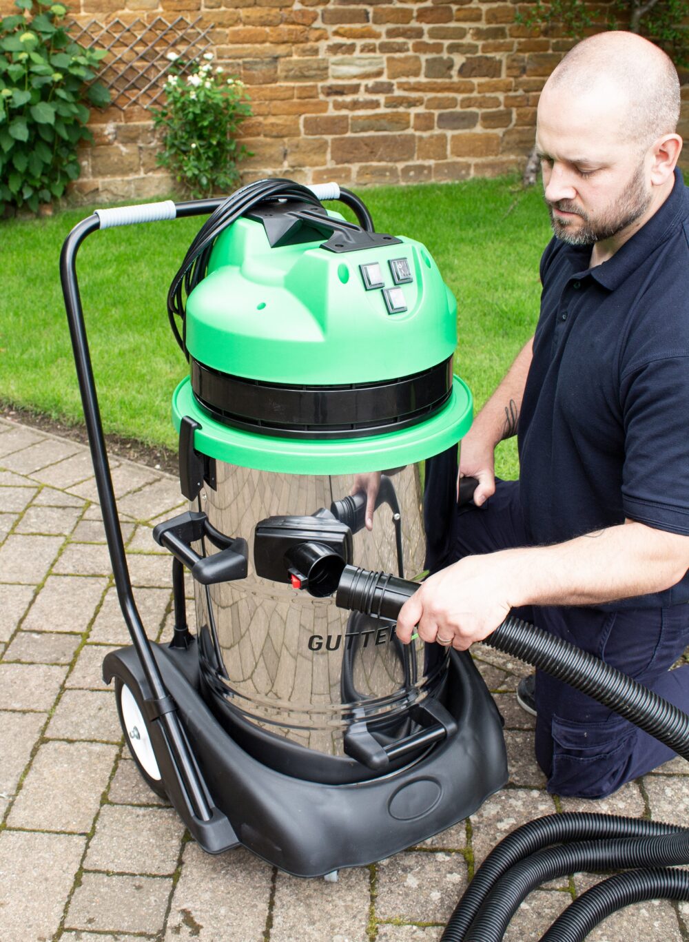 viewing-the-side-entry